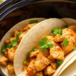 تاكوس دجاج بالكروك بوت: طهي بلا مراقبة، طري ومليء بالنكهات