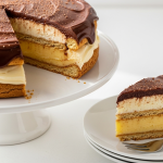 No-Bake Chocolate Eclair Cake