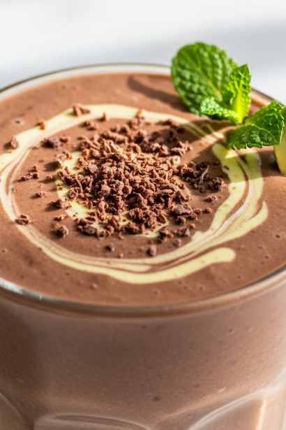 Decadent Chocolate Avocado Smoothie: Healthy Indulgence Guide