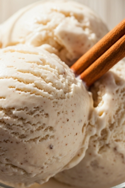 Perfect Cinnamon Stick Ice Cream: A Spiced Twist on Classic Creamery