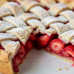 Perfect Strawberry Rhubarb Pie: Sweet Irresistible