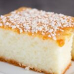 كعك الأرز بجوز الهند الحلو، تقليد البِبِنكا الفلبيني الشهي مع لمسة جوز الهند.