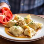 طبق بانصوتّي كريمي مع صلصة نوتسية ليغورية، “The Best Pansotti in Salsa di Noci”.