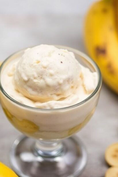 قوام آيس كريم موز صحي ناعم بنكهة “nice cream” كريميّة ولذيذة.