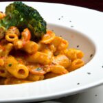 Creamy Thai-Inspired Curry Mac and Cheese Fusion Delight