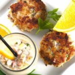 Jackfruit “Crab” Cakes with Zesty Old Bay Aioli Delight