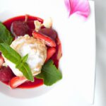 Eton Mess Delight: A Classic Strawberry Meringue Treat